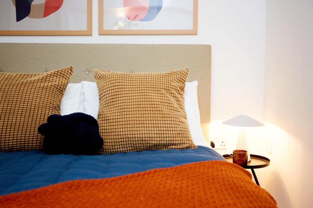 Luxury New Built Split-Level Flat With Rooftop Gardens Access Manchester Extérieur photo