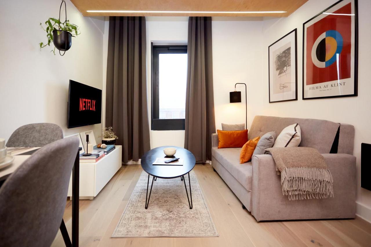 Luxury New Built Split-Level Flat With Rooftop Gardens Access Manchester Extérieur photo